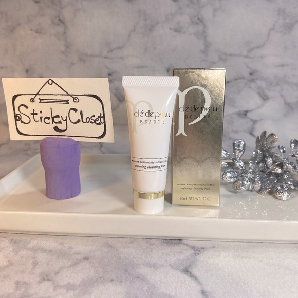 Cle de Peau Softening Cleansing Foam, antioxidant, Hydrate, NEW - Mini 20 ml - Picture 1 of 11